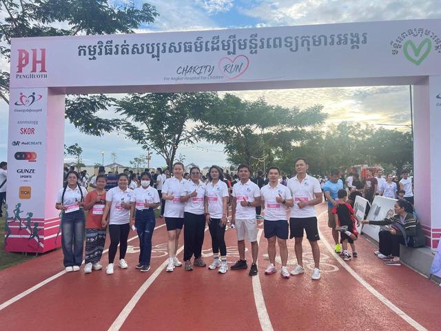 https://admin.realteethclinic.com/uploads/photo_2024_12_16_09_35_43_206e0a8a3f.jpeg
